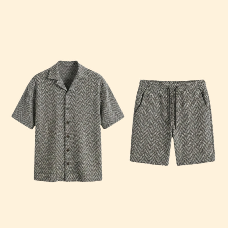 Men’s Patterned Button-Up Shirt and Relaxed Fit Shorts